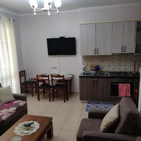 2 Bedrooms Qerret *
