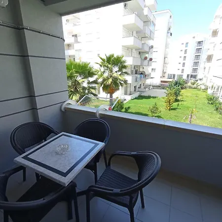 Апартаменты 2 Bedrooms Qerret Голем