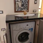 2 Bedrooms Qerret 公寓 *