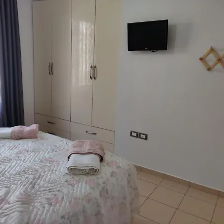 아파트 2 Bedrooms Qerret